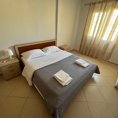 Comfort 1 Apartment Sarande Ngoại thất bức ảnh