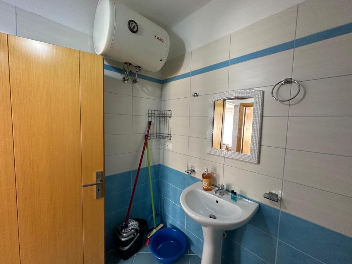 Comfort 1 Apartment Sarande Ngoại thất bức ảnh