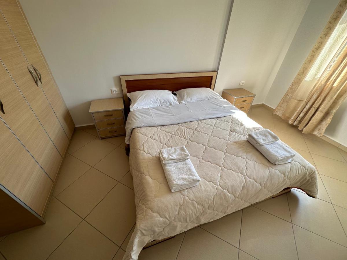 Comfort 1 Apartment Sarande Ngoại thất bức ảnh